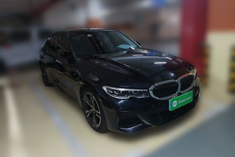 Used BMW 3 Series 2022 Updated 325i M Sport Package Front Right 45 Deg