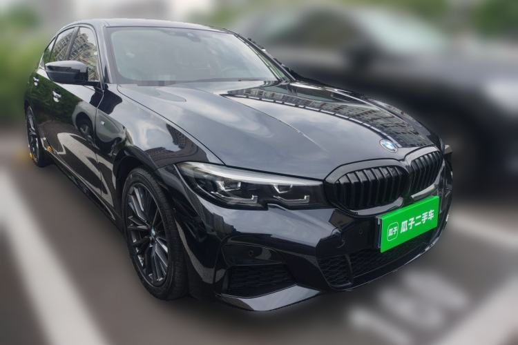Used BMW 3 Series 2022 325i M Sport Night Edition Package Front Right 45 Deg