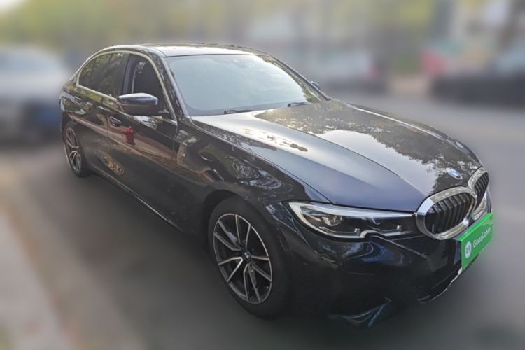Used BMW 3 Series 2022 325Li M Sport Package Front Right 45 Deg