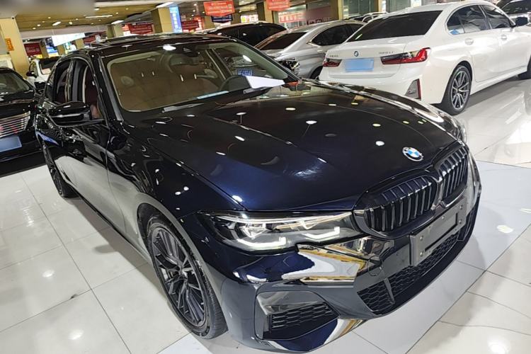 Used BMW 3 Series 2022 Revised 325i M Sport Night Edition Package Front Right 45 Deg