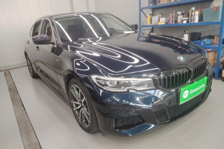 Used BMW 3 Series 2022 325Li M Sport Package Front Right 45 Deg