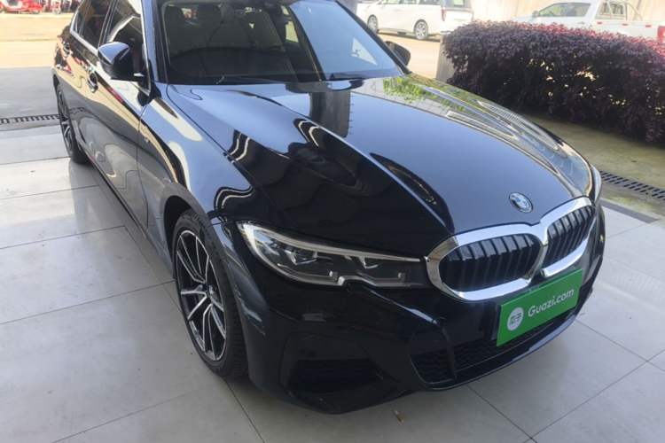 Used BMW 3 Series 2022 Updated 325Li M Sport Package Front Right 45 Deg