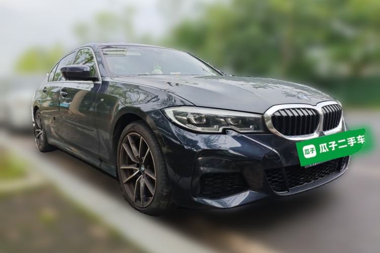 Used BMW 3 Series 2022 325Li M Sport Package Front Right 45 Deg