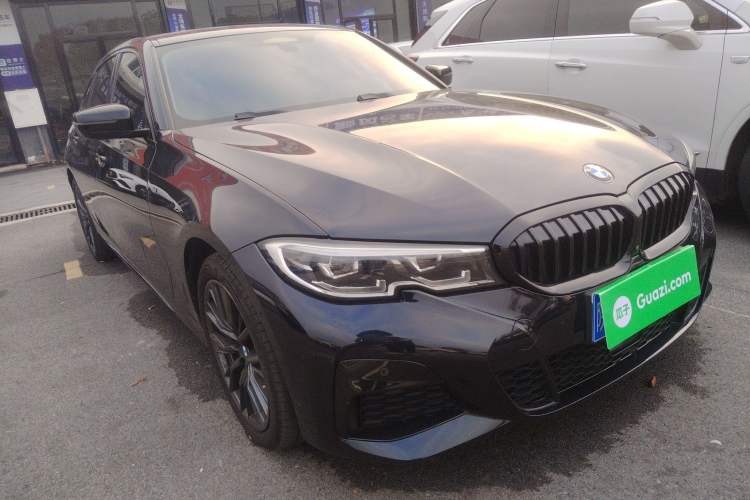 Used BMW 3 Series 2022 Restyled 325Li M Sport Night Edition Package Front Right 45 Deg