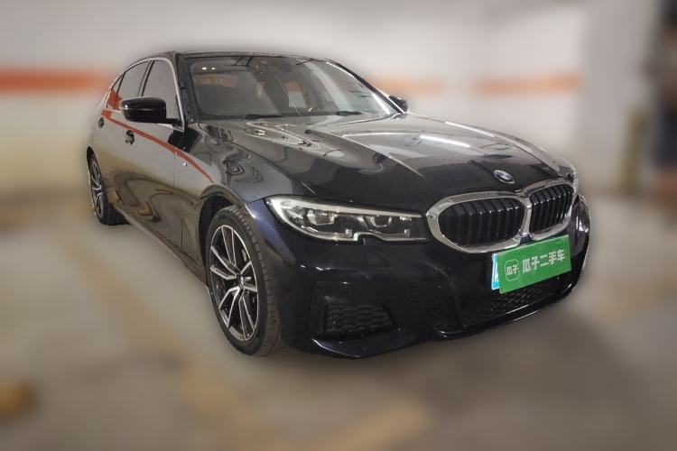 Used BMW 3 Series 2022 320Li M Sport Package Front Right 45 Deg