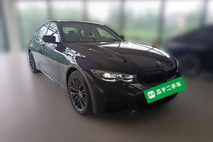 Used BMW 3 Series 2022 330i M Sport Night Edition Front Right 45 Deg