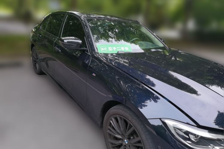 Used BMW 3 Series 2022 330Li xDrive M Sport Night Edition Package Front Right 45 Deg