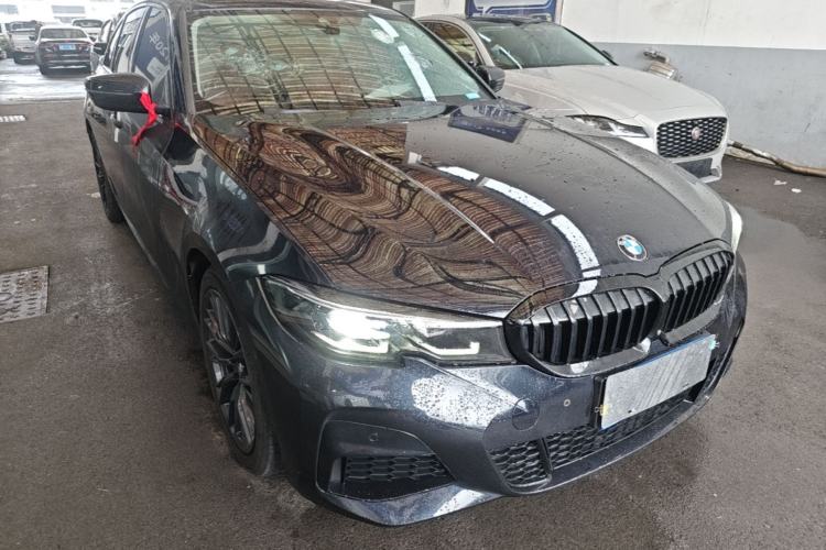 Used BMW 3 Series 2022 Revised 325i M Sport Night Edition Package Front Right 45 Deg