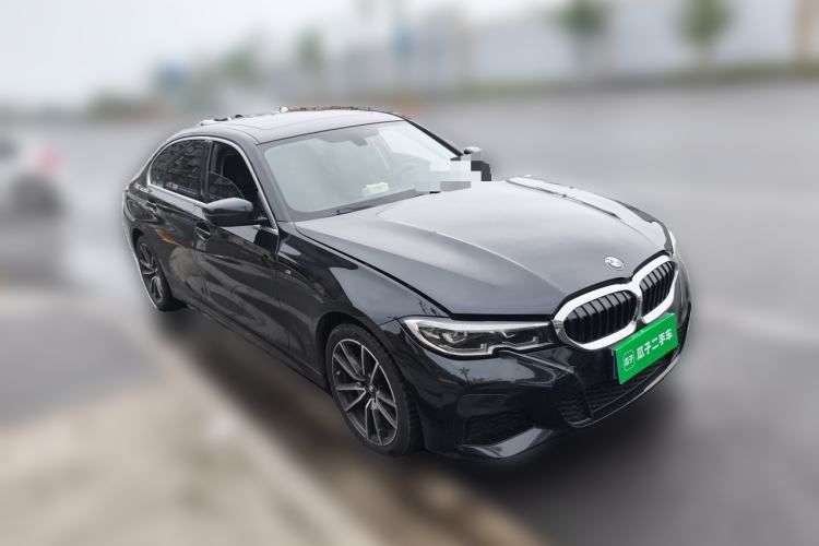 Used BMW 3 Series 2022 320Li M Sport Package Front Right 45 Deg