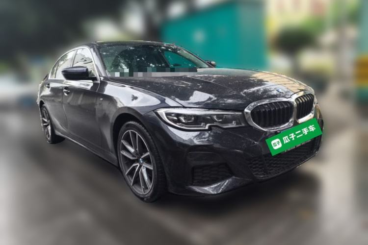 Used BMW 3 Series 2022 320Li M Sport Package Front Right 45 Deg