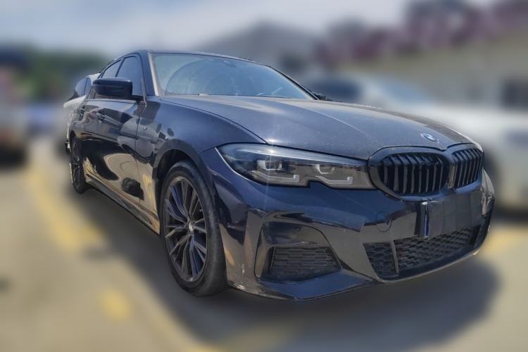 Used BMW 3 Series 2022 Revised 325i M Sport Night Edition Package Front Right 45 Deg