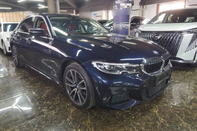 Used BMW 3 Series 2022 325Li M Sport Package Front Right 45 Deg