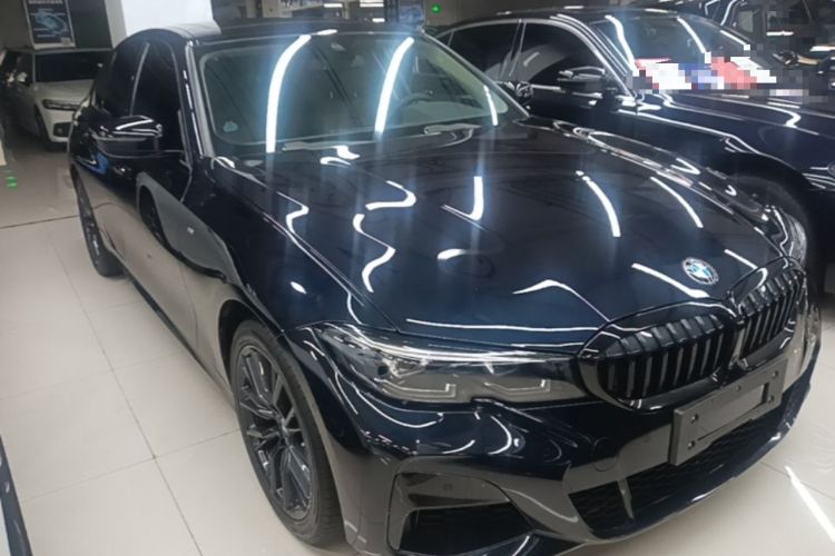 Used BMW 3 Series 2022 Revised 325i M Sport Night Edition Package Front Right 45 Deg