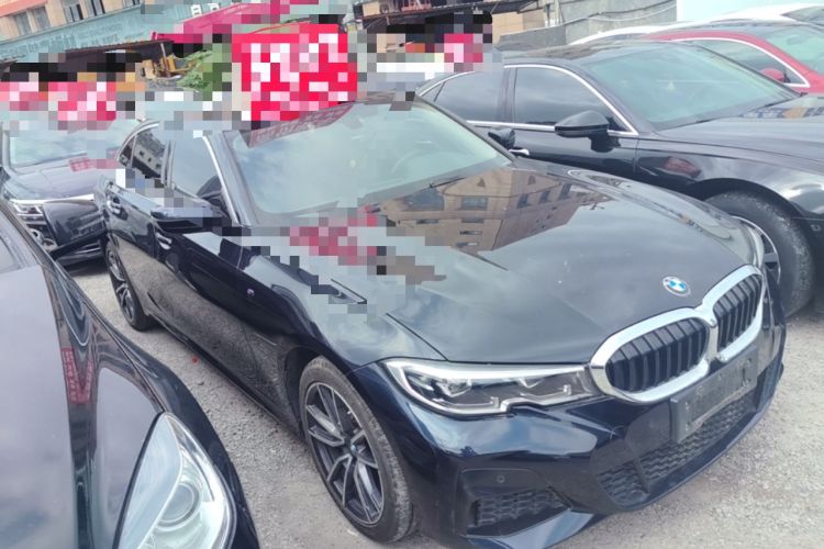 Used BMW 3 Series 2022 320Li M Sport Package Front Right 45 Deg