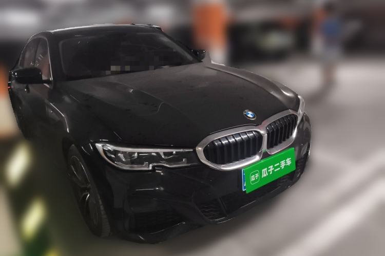 Used BMW 3 Series 2022 320Li M Sport Package Front Right 45 Deg