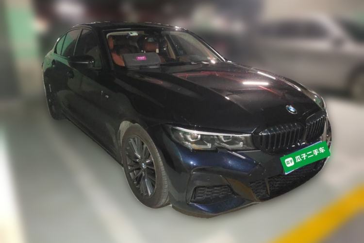 Used BMW 3 Series 2022 Updated 325i M Sport Package Front Right 45 Deg