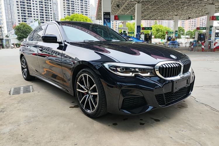 Used BMW 3 Series 2022 325Li M Sport Package Front Right 45 Deg
