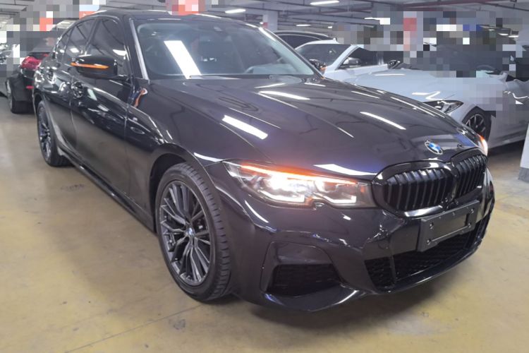 Used BMW 3 Series 2022 Revised 325i M Sport Night Edition Package Front Right 45 Deg