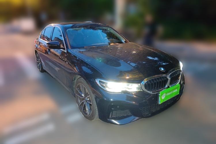 Used BMW 3 Series 2022 320Li M Sport Package Front Right 45 Deg