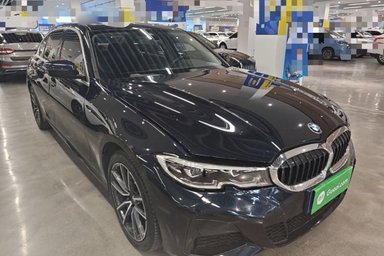 Used BMW 3 Series 2022 Restyled 325Li xDrive M Sport Package Front Right 45 Deg