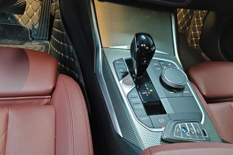 Used BMW 3 Series 2022 325Li M Sport Night Edition Package Gear Lever