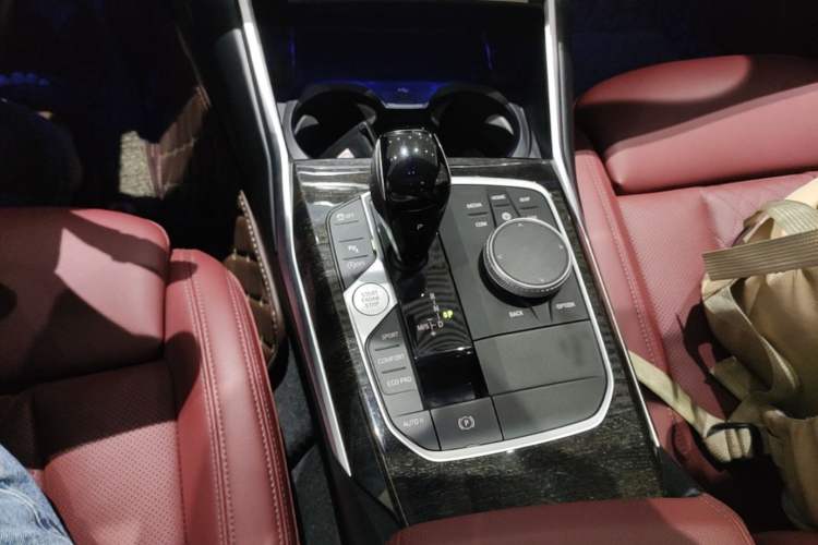 Used BMW 3 Series 2022 325Li M Sport Package Gear Lever