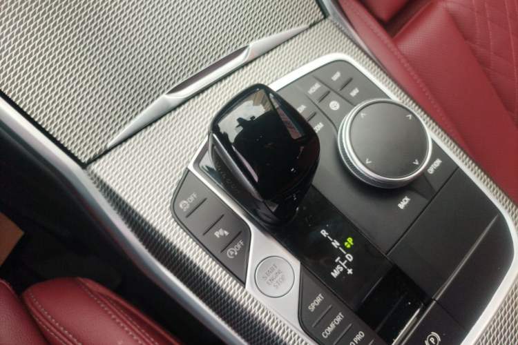 Used BMW 3 Series 2022 325i M Sport Night Edition Package Gear Lever