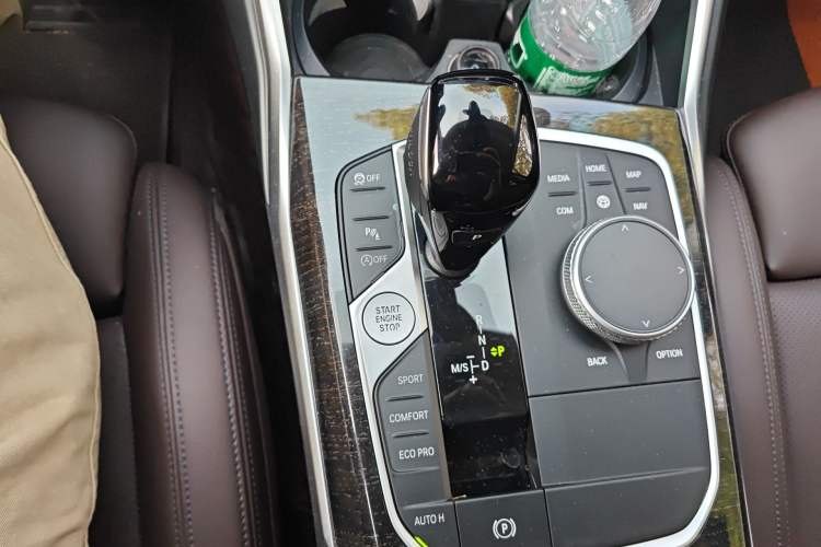 Used BMW 3 Series 2022 325Li M Sport Package Gear Lever