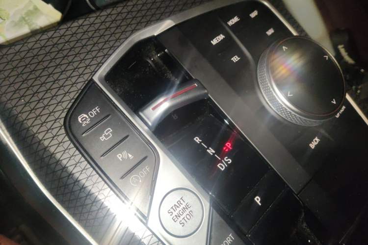 Used BMW 3 Series 2022 Revised 325i M Sport Night Edition Package Gear Lever