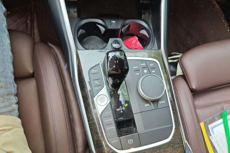 Used BMW 3 Series 2022 325Li M Sport Package Gear Lever