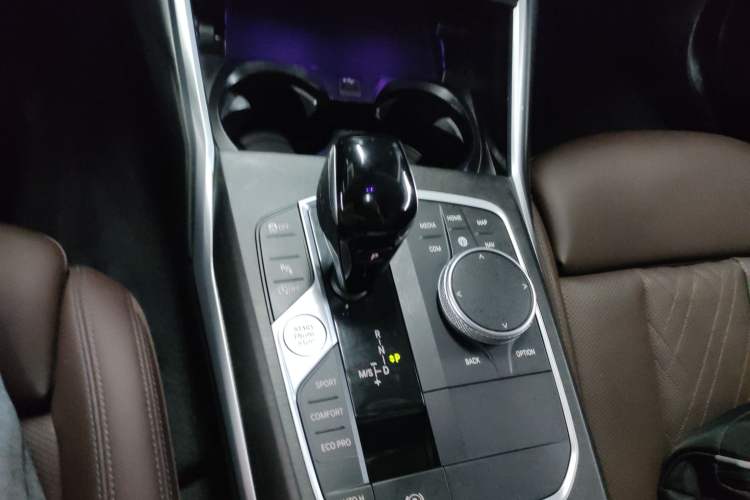 Used BMW 3 Series 2022 325i M Sport Package Gear Lever