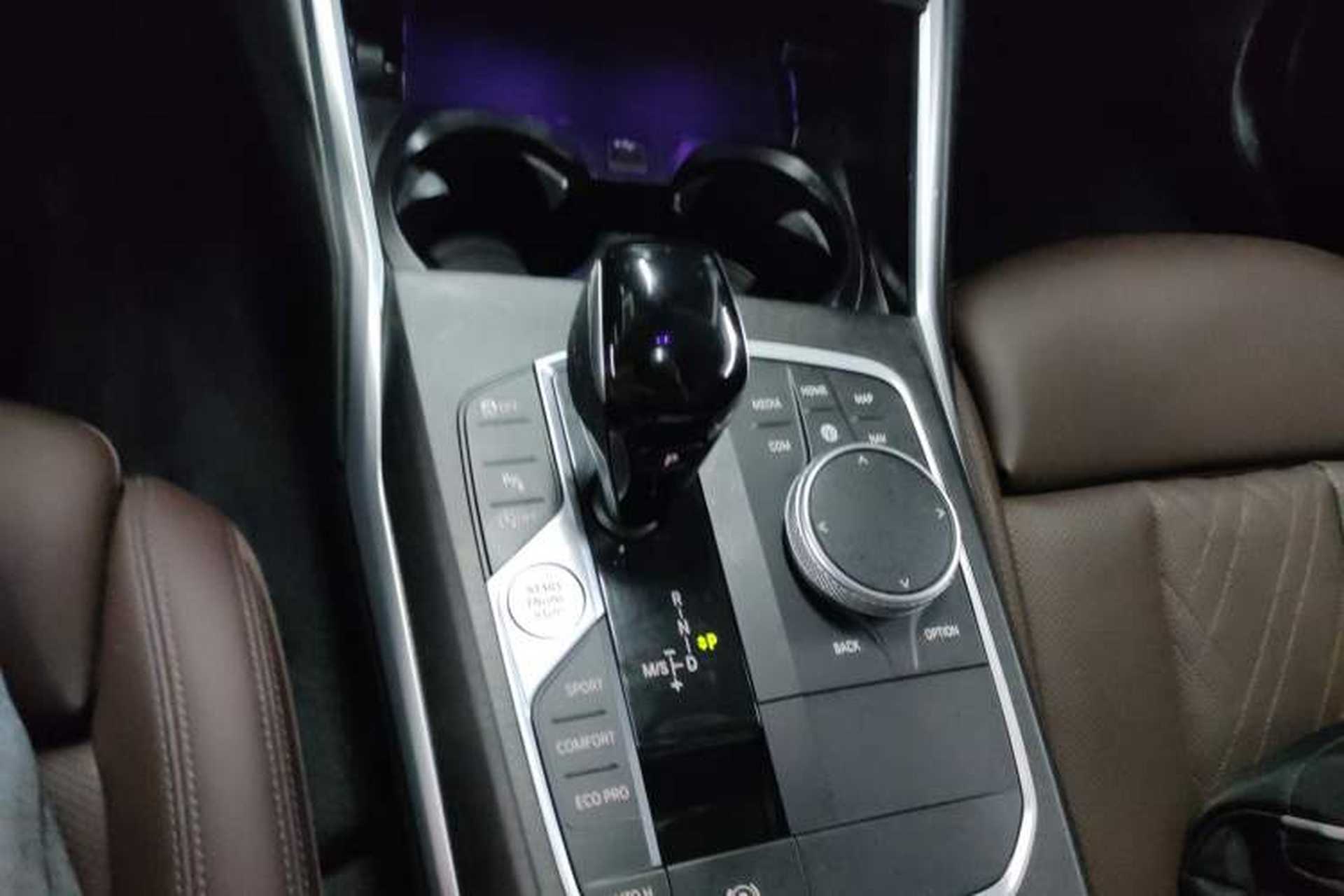 Used BMW 3 Series 2022 325i M Sport Package Gear Lever