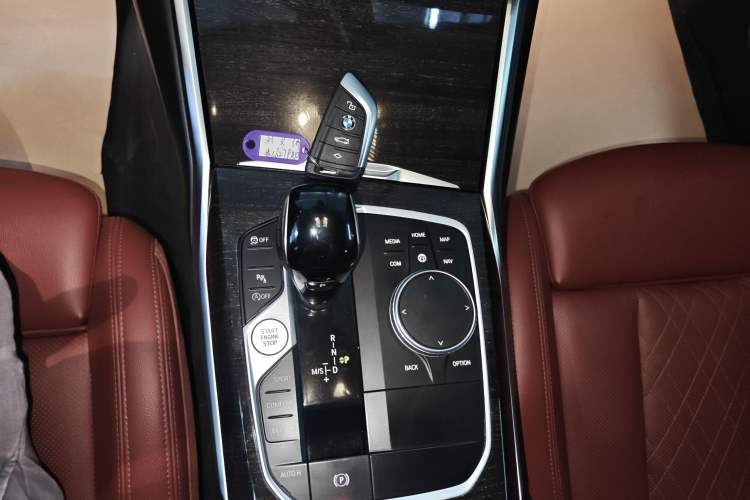 Used BMW 3 Series 2022 325Li M Sport Package Gear Lever