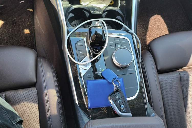 Used BMW 3 Series 2022 Updated 325Li M Sport Package Gear Lever