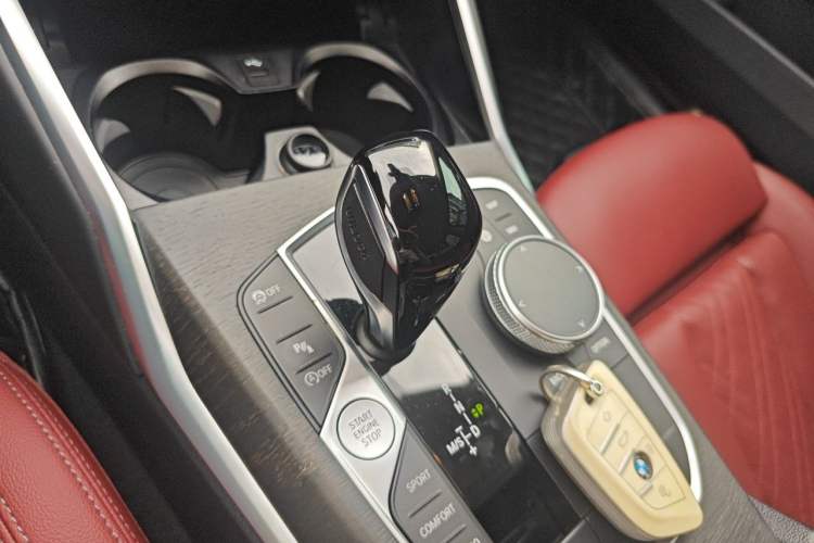 Used BMW 3 Series 2022 Updated 325i M Sport Package Gear Lever