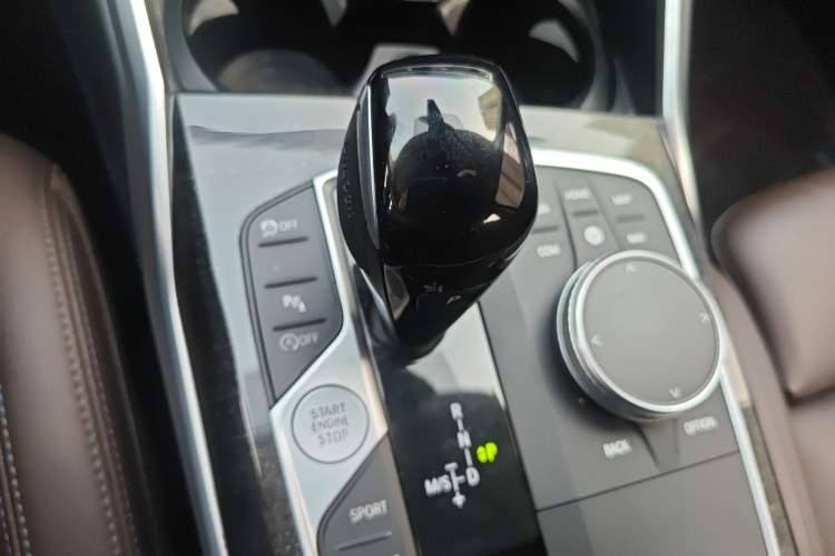 Used BMW 3 Series 2022 Restyled 325Li xDrive M Sport Package Gear Lever