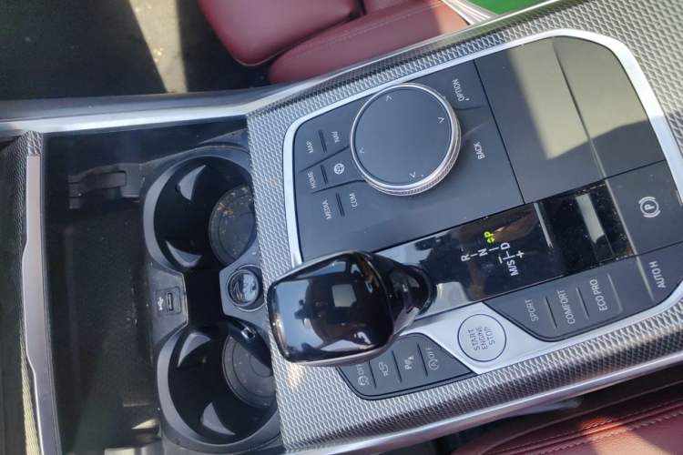 Used BMW 3 Series 2022 Revised 325i M Sport Night Edition Package Gear Lever