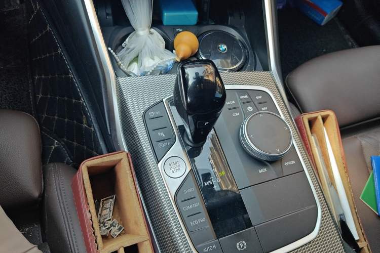 Used BMW 3 Series 2022 325Li M Sport Night Edition Package Gear Lever