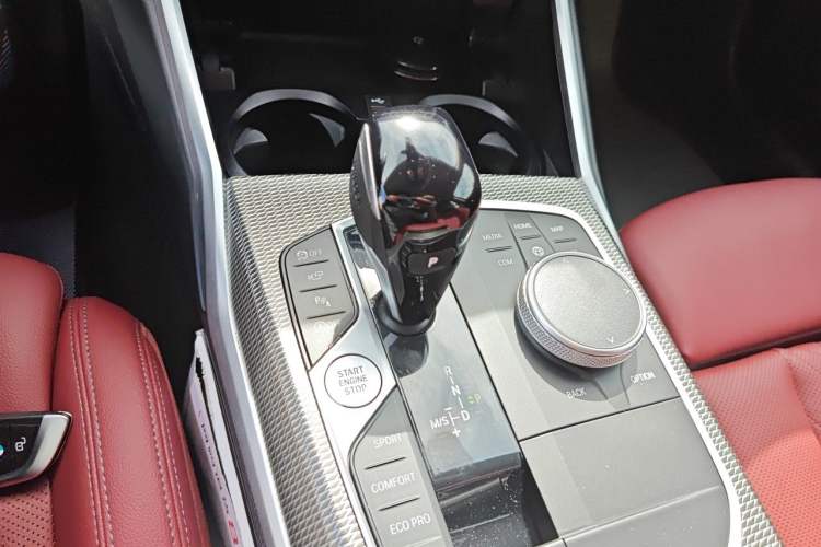 Used BMW 3 Series 2022 Revised 325i M Sport Night Edition Package Gear Lever
