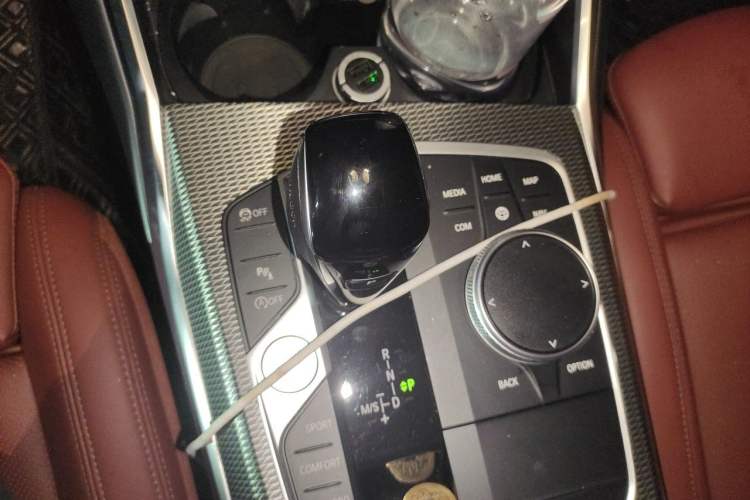 Used BMW 3 Series 2022 Updated 325i M Sport Package Gear Lever