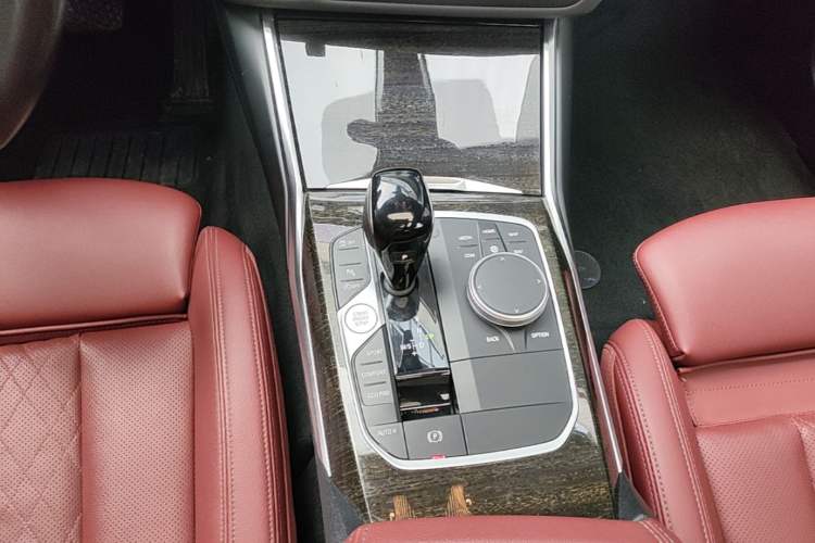 Used BMW 3 Series 2022 325Li M Sport Package Gear Lever