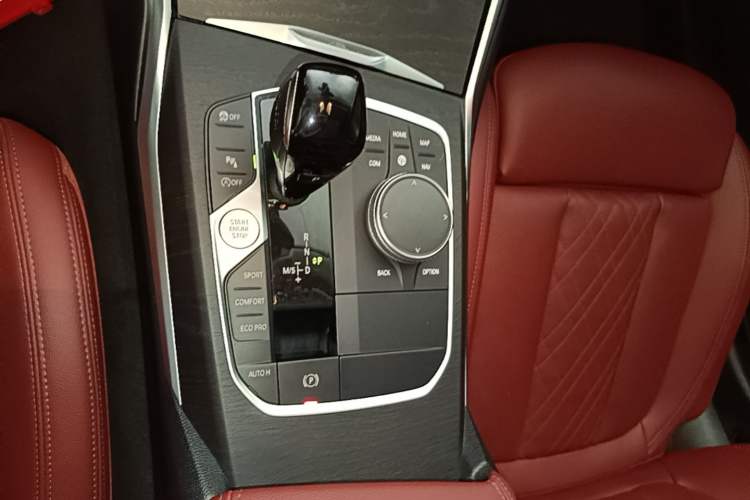 Used BMW 3 Series 2022 Updated 325i M Sport Package Gear Lever