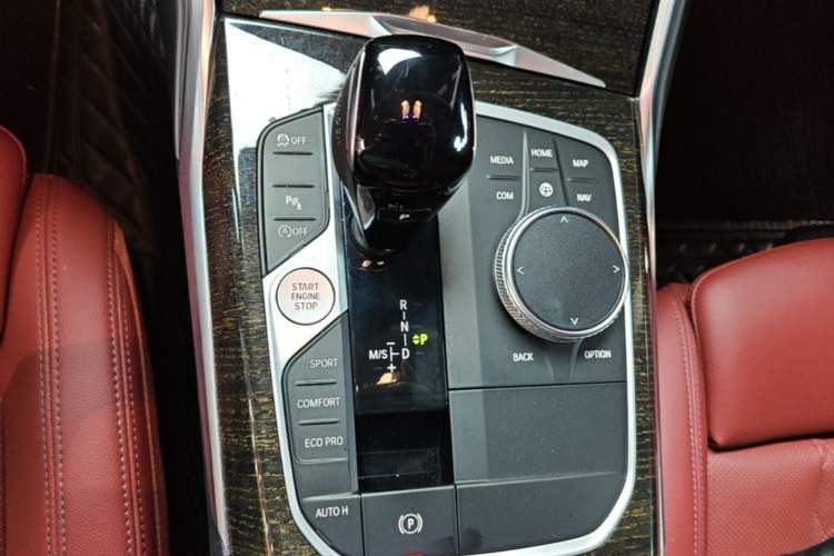 Used BMW 3 Series 2022 325Li M Sport Package Gear Lever