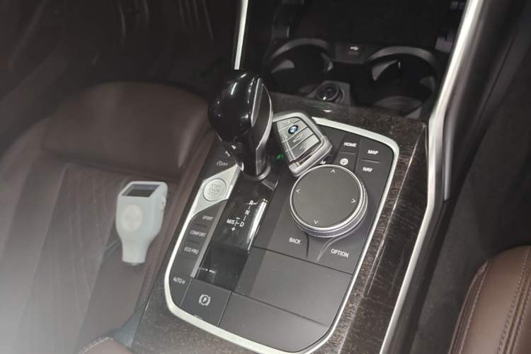 Used BMW 3 Series 2022 Restyled 325Li xDrive M Sport Package Gear Lever