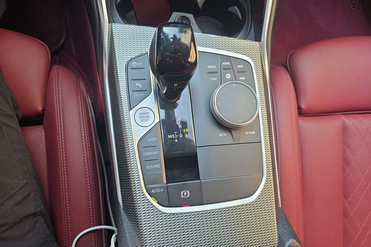 Used BMW 3 Series 2022 325i M Sport Night Edition Package Gear Lever