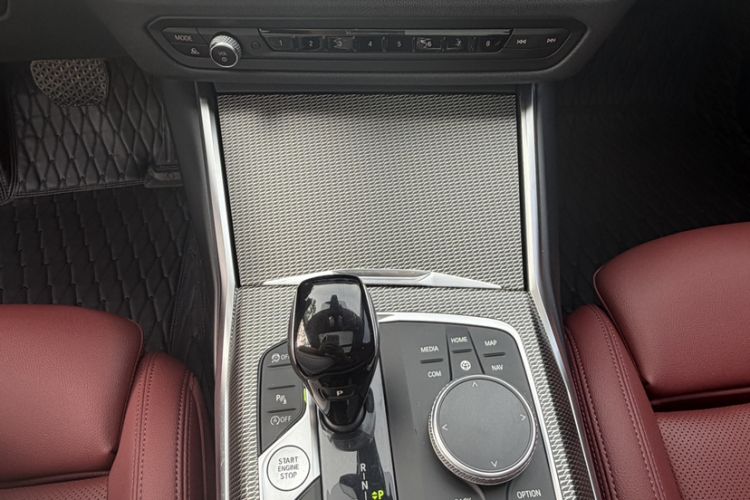 Used BMW 3 Series 2022 325Li M Sport Night Edition Package Gear Lever