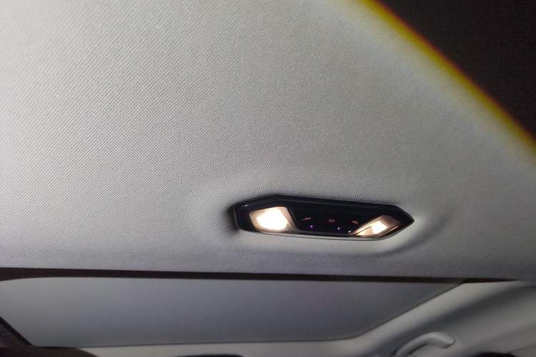 Used BMW 3 Series 2022 Updated 325i M Sport Package Headliner