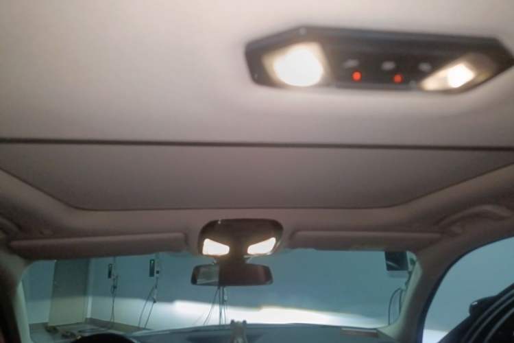 Used BMW 3 Series 2022 325i M Sport Night Edition Package Headliner