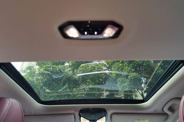 Used BMW 3 Series 2022 325i M Sport Night Edition Package Headliner