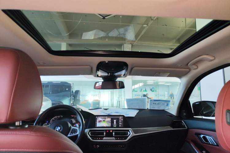 Used BMW 3 Series 2022 330i M Sport Night Edition Headliner
